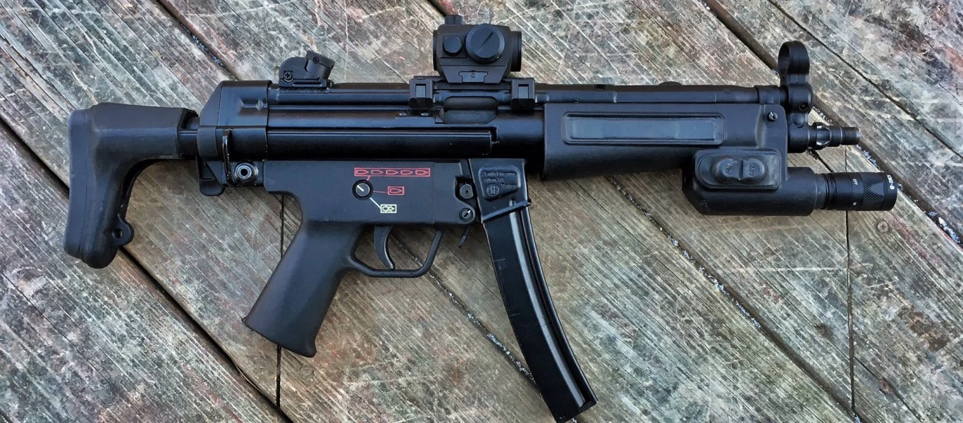 Πλατεία Αττικής: Γεωργιανός… «πρόσφυγας» κυκλοφορούσε με υποπολυβόλo ΜΡ5!